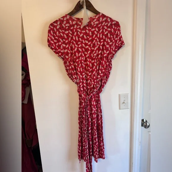 Seraphine Red Floral Nursing Wrap Dress - Picture 5 of 8